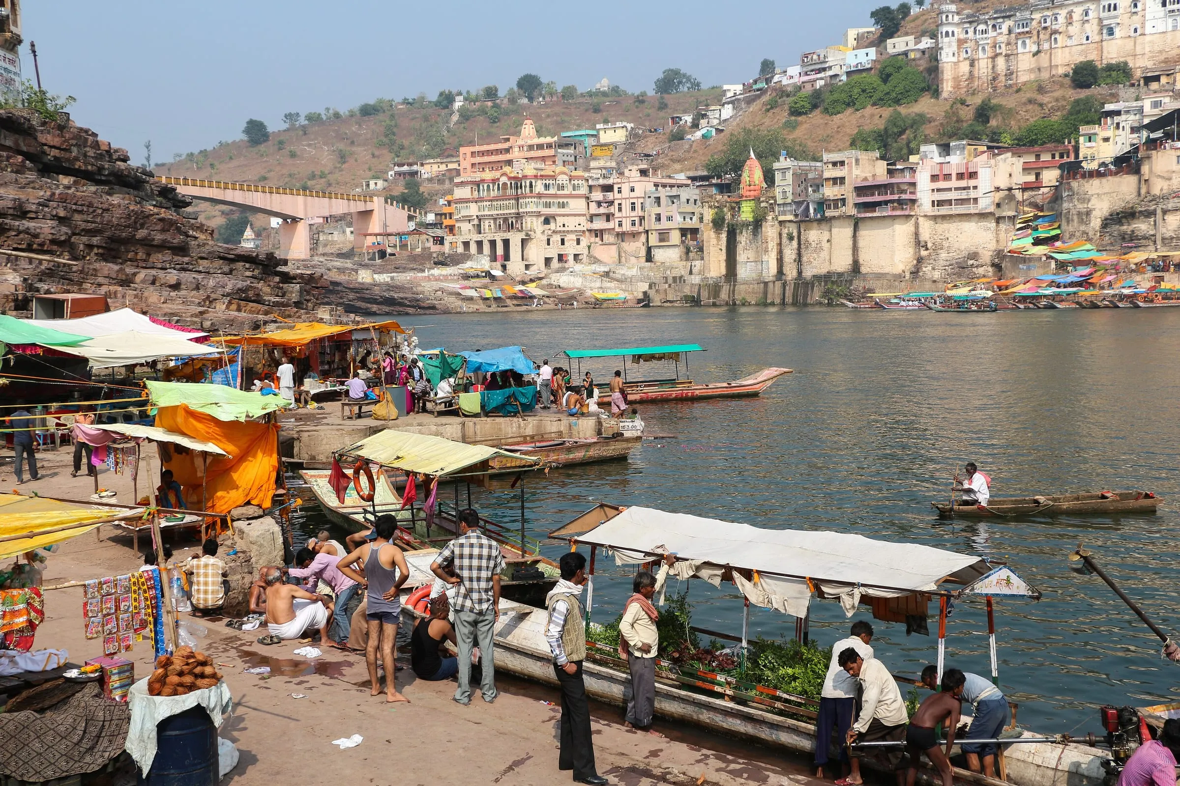 Gomukh ghat on the Narmada at Omkareshwar